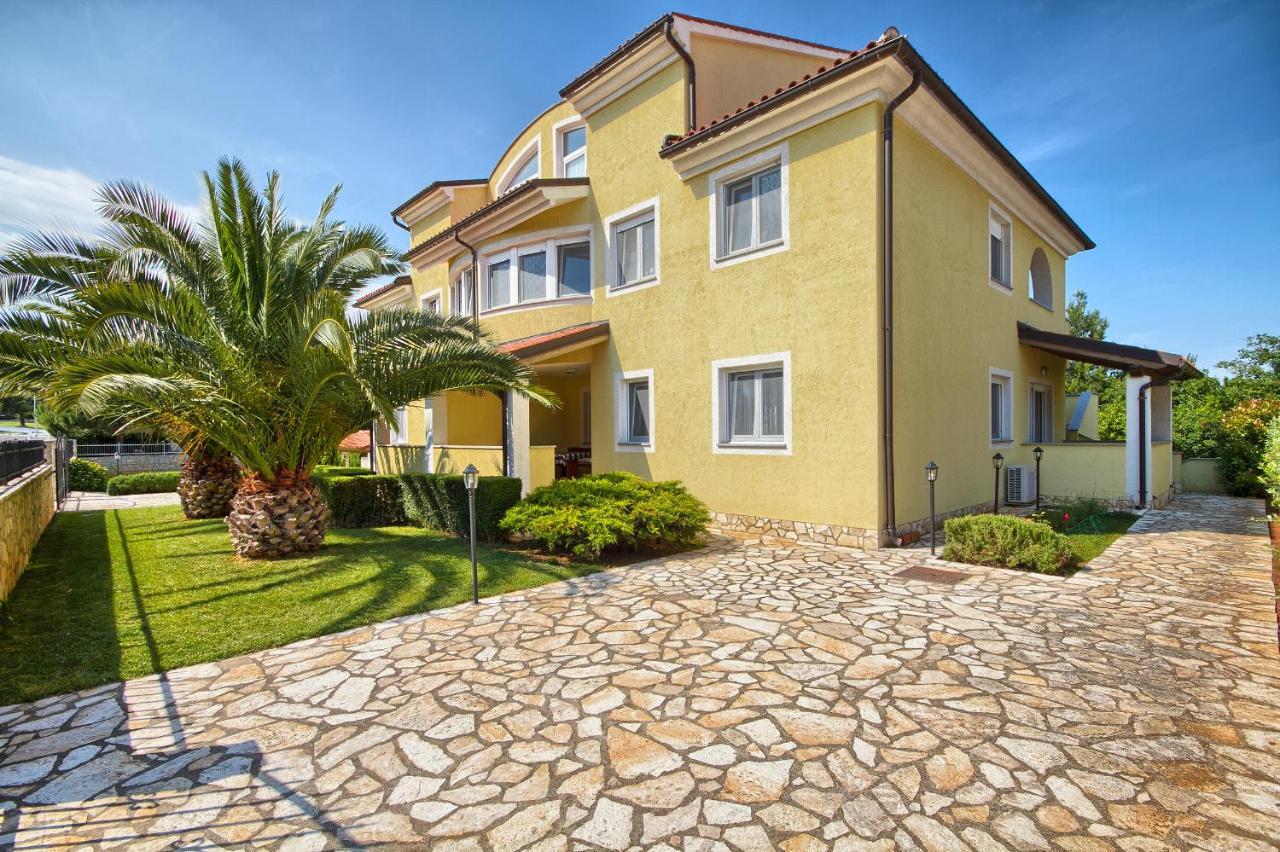 Apartments Gilly 1 普莱曼图拉 外观 照片