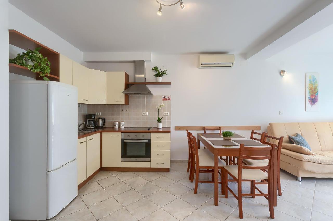 Apartments Gilly 1 普莱曼图拉 外观 照片
