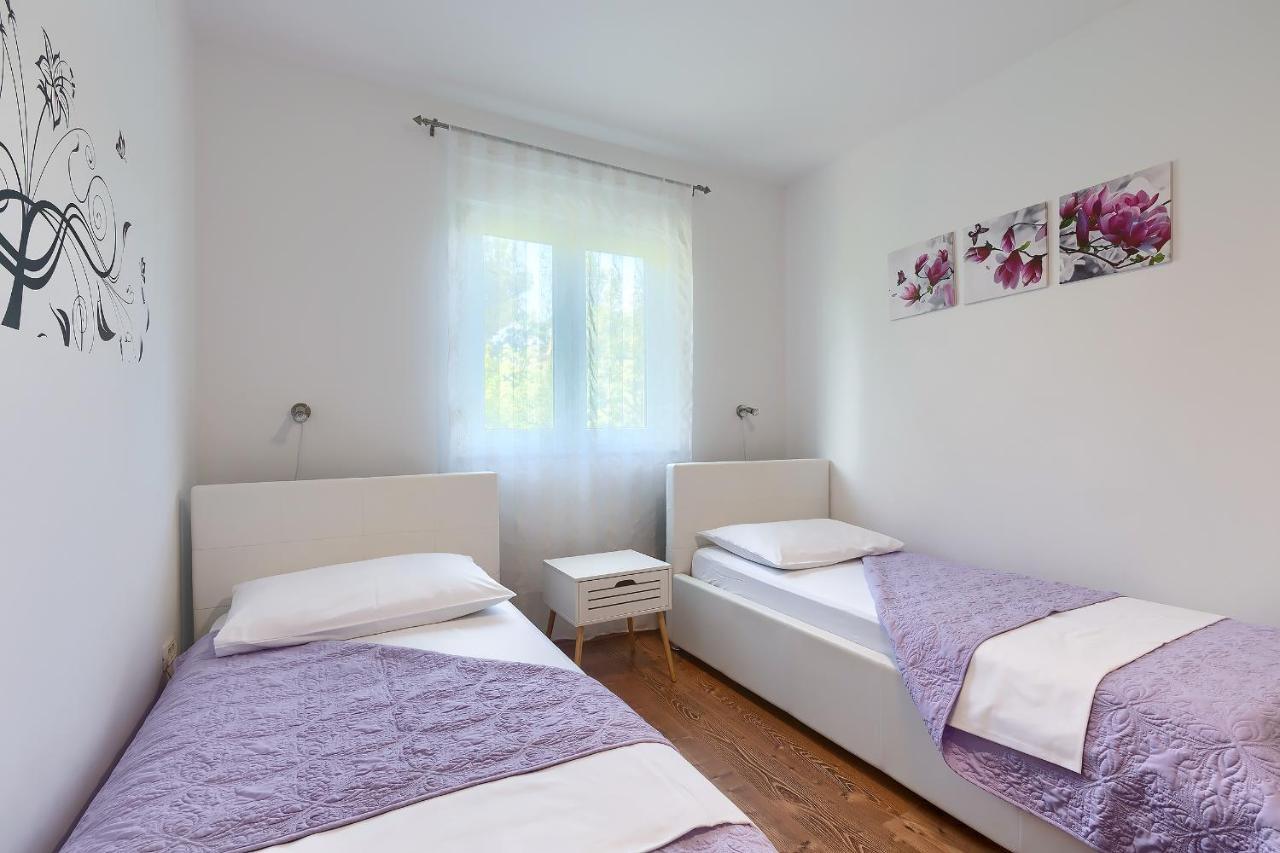 Apartments Gilly 1 普莱曼图拉 外观 照片